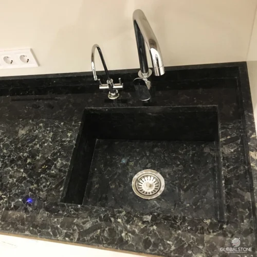 Стільниця з лабрадориту 2